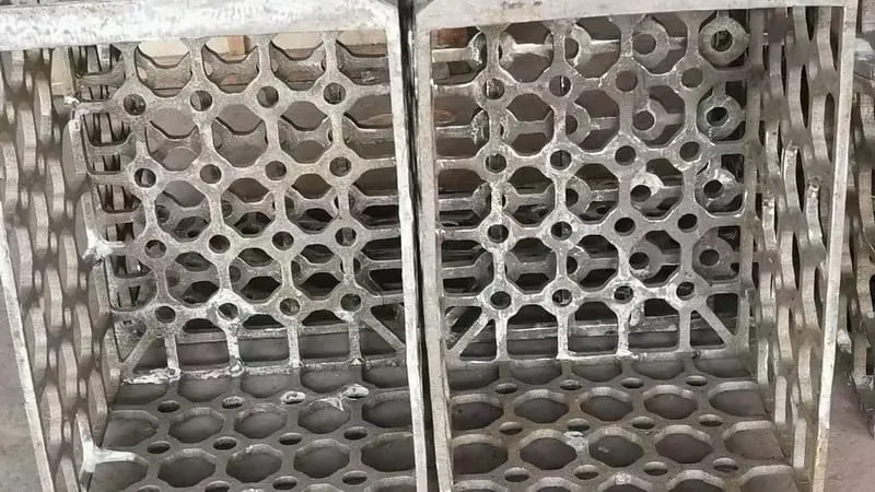 Hankou Furnace Install Charging Basket