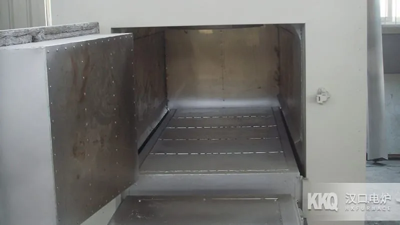 Oven drying cabinet excellent thermal insulation performance